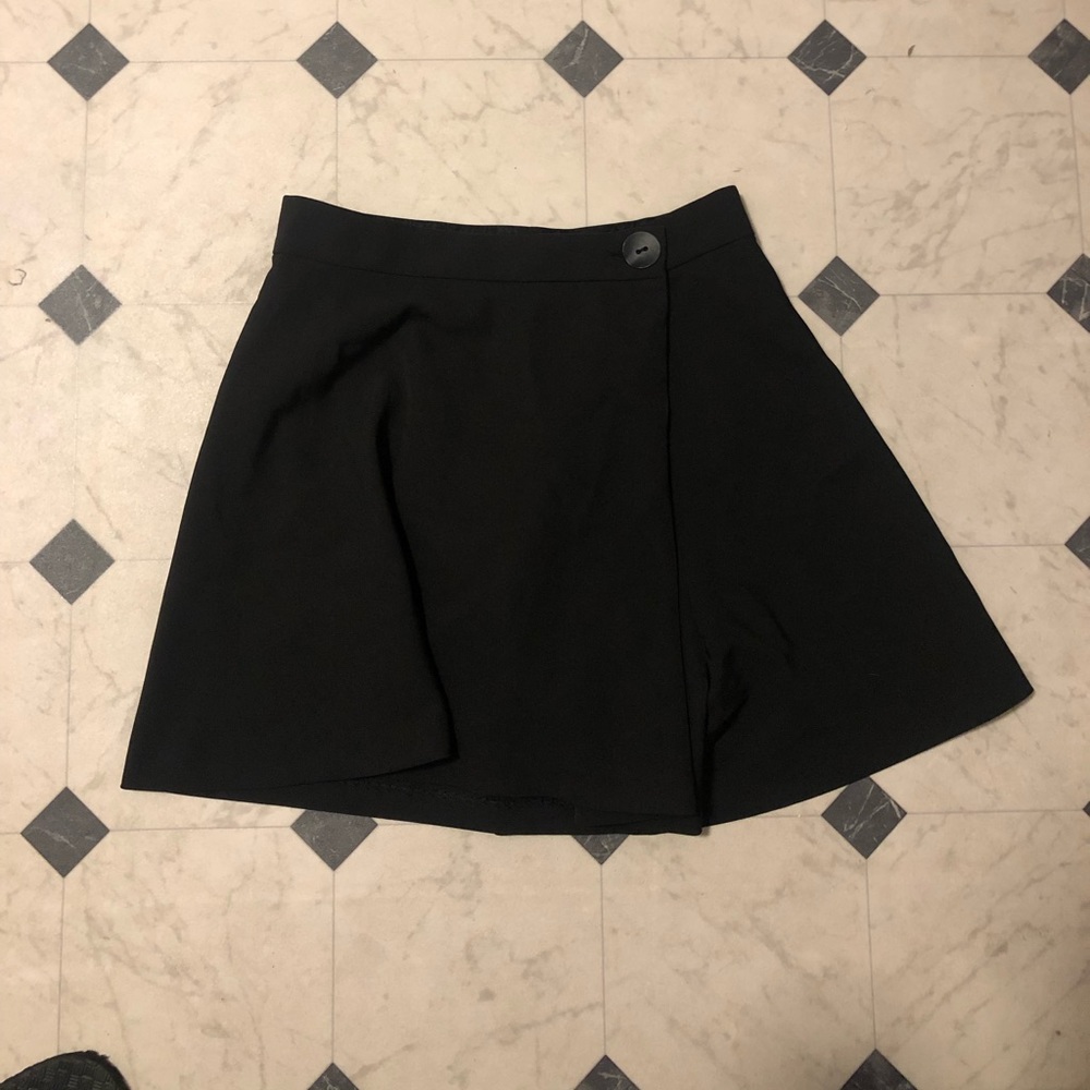 Zara button a line skort in black